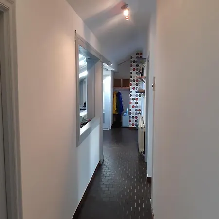 Apartamento En Vivienda Unifamiliar, Con Posibilidad De Plaza De Garaje Apartmán *