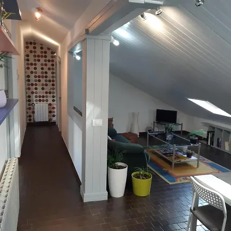 Apartamento En Vivienda Unifamiliar, Con Posibilidad De Plaza De Garaje *