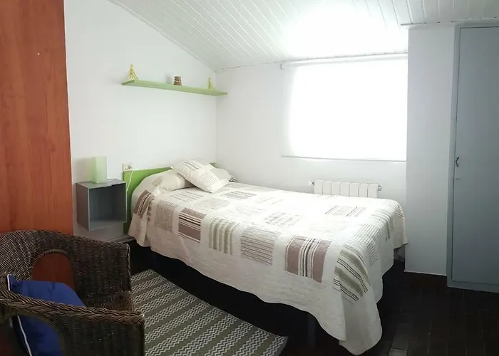 Apartamento Apartamento En Vivienda Unifamiliar, Con Plaza De Garaje